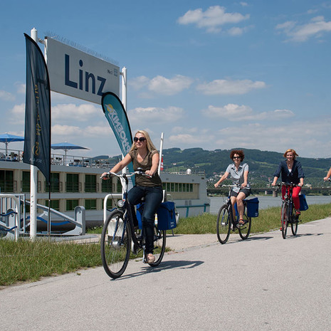 Linz, Donaustation 1