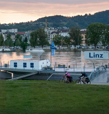 Linz, Donaustation 1