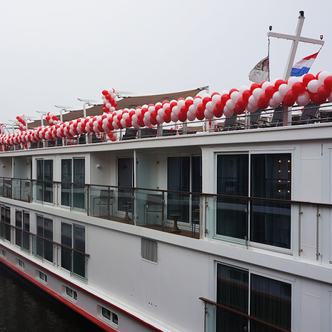 Viking River Cruises taufte 10 neue Flussschiffe