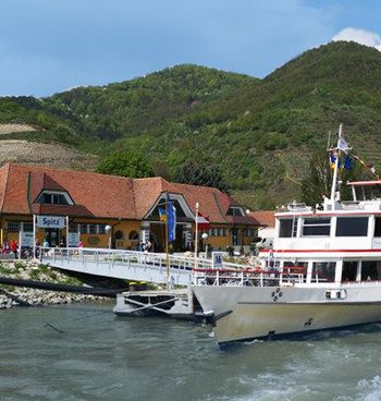 Spitz, Danube station 16