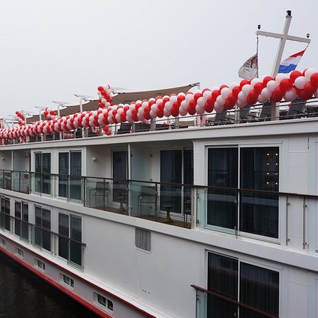 Viking River Cruises taufte 10 neue Flussschiffe