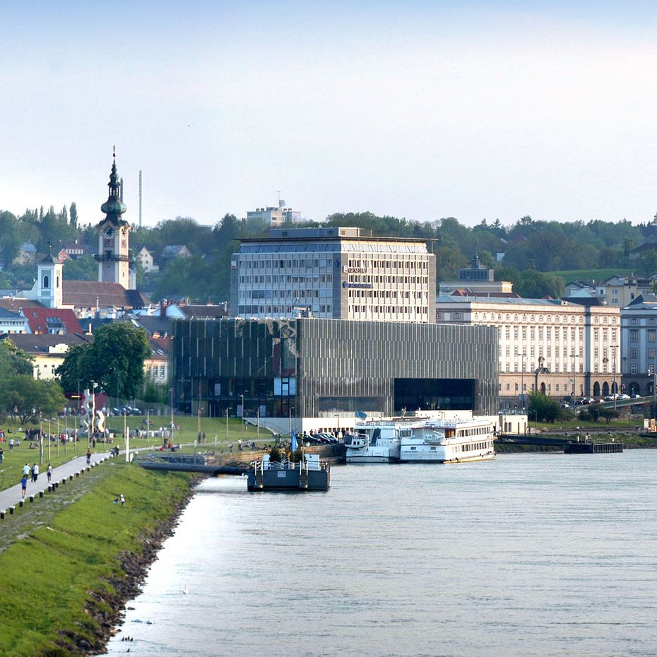 Linz, Donaustation 1