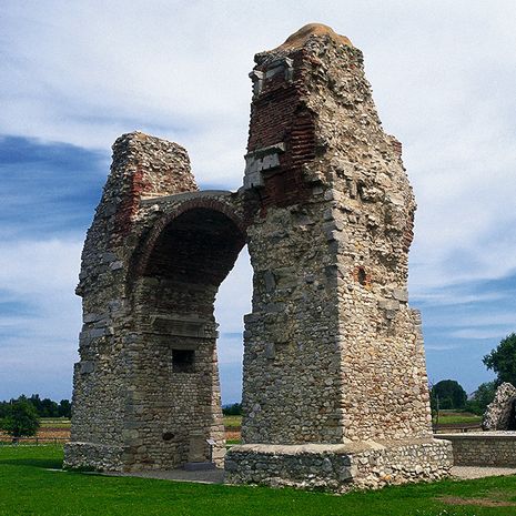 Hainburg, Donaustation 30
