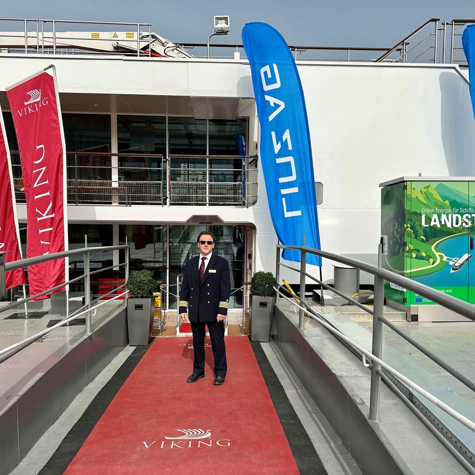 Erster Landstromanschluss an unseren Donaustationen in Linz!