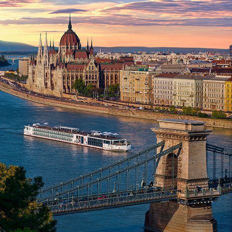 Budapest, Danube station 36