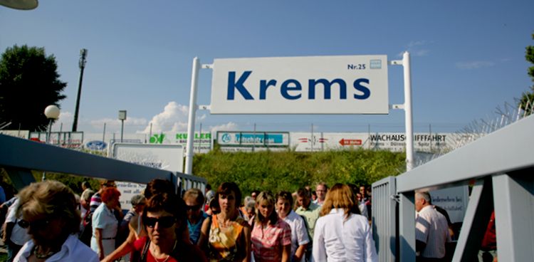 Krems, Danube station 25